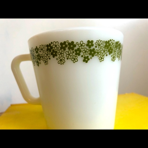 Vintage Pyrex Green Spring Blossom Mugs (5) - Picture 7 of 7
